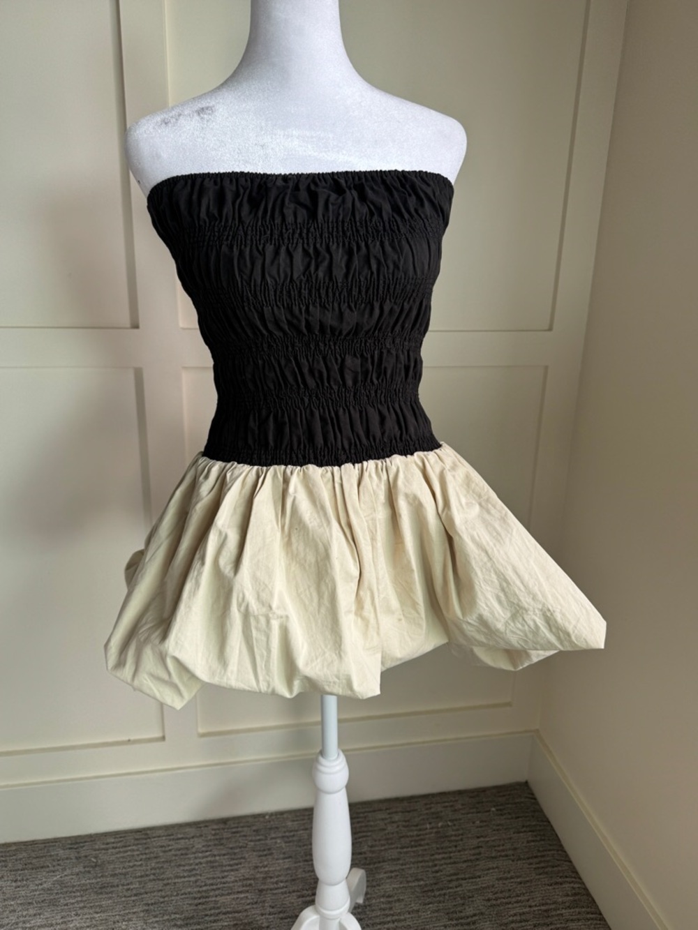 DISSH Two-Tone Strapless Bubble Hem Dress in Black and Cream